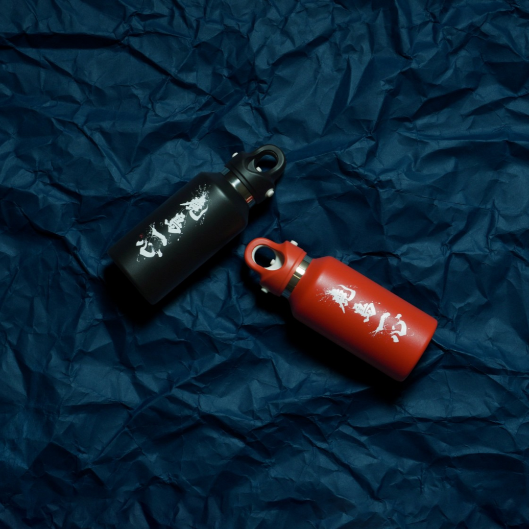鹿島一心」REVOMAX×ANTLERS 12ozボトル（全2色） – 鹿島アントラーズFC