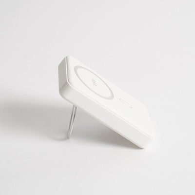 25Ｊ１リーグ優勝記念 ワイヤレスモバイルバッテリー10,000mAh（WHT）【予約】