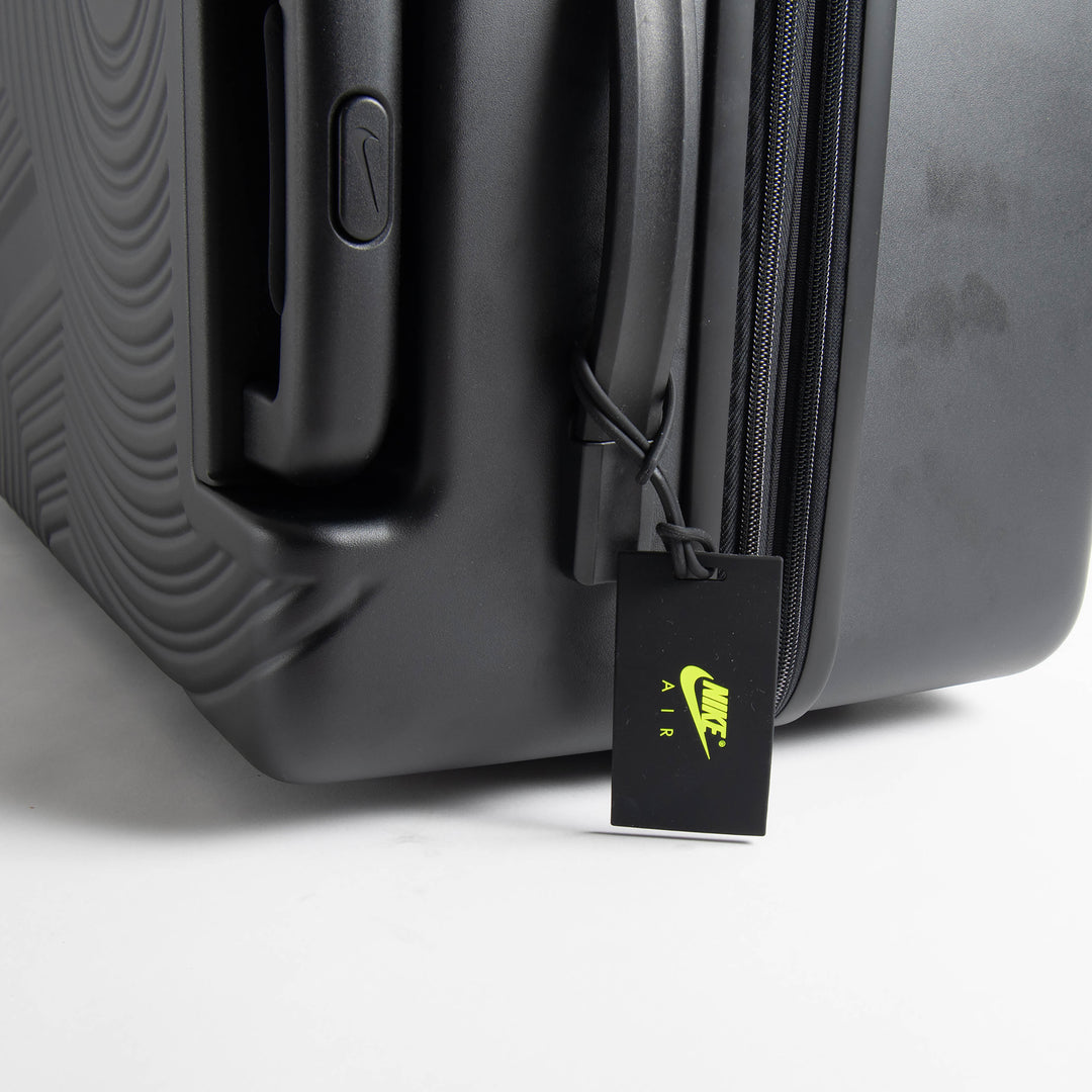 NIKEキャリーケース 26インチ ハードシェル (96L) – 鹿島アントラーズ