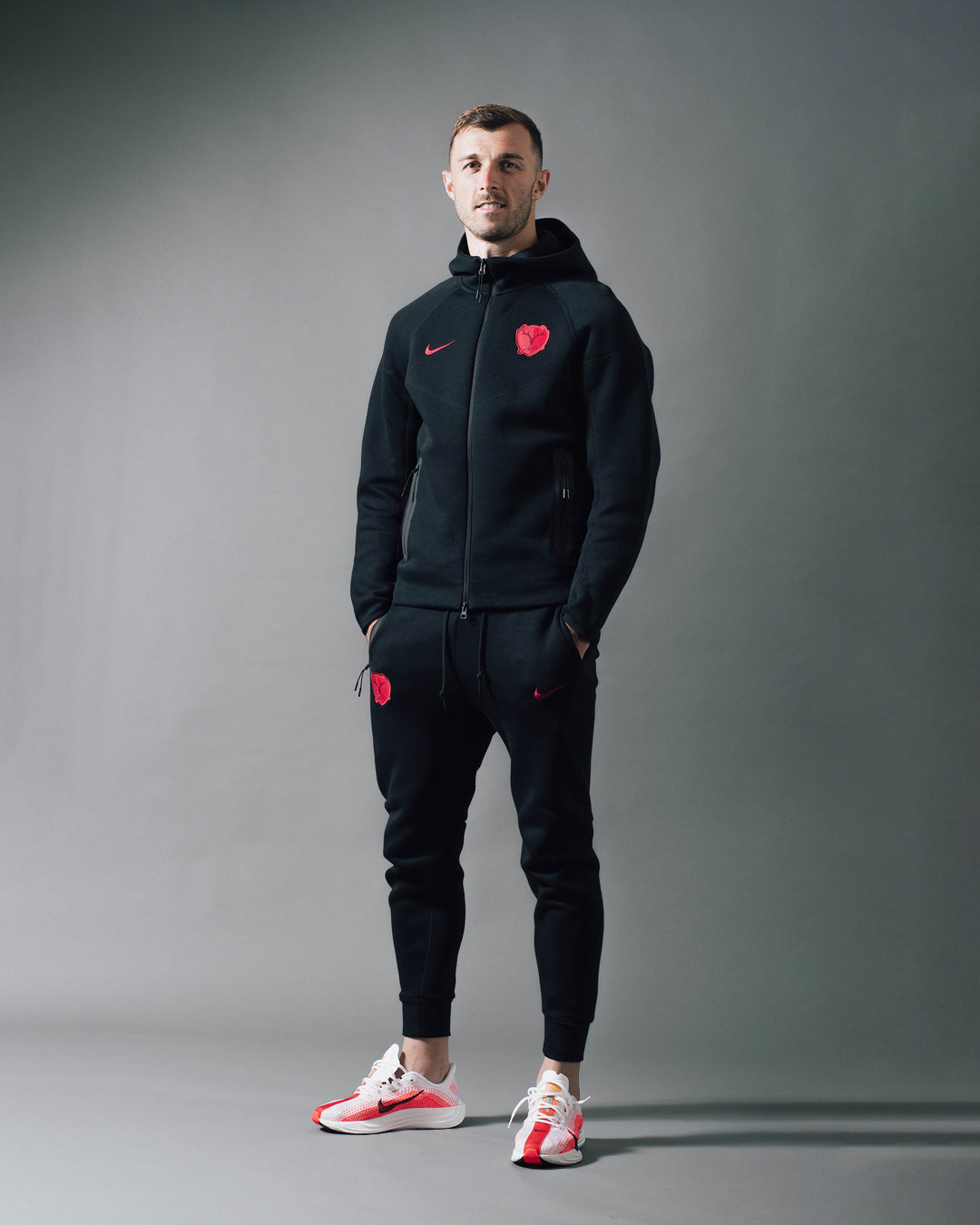 26/27NIKE テックフリースフーディー – 鹿島アントラーズFC - 公式