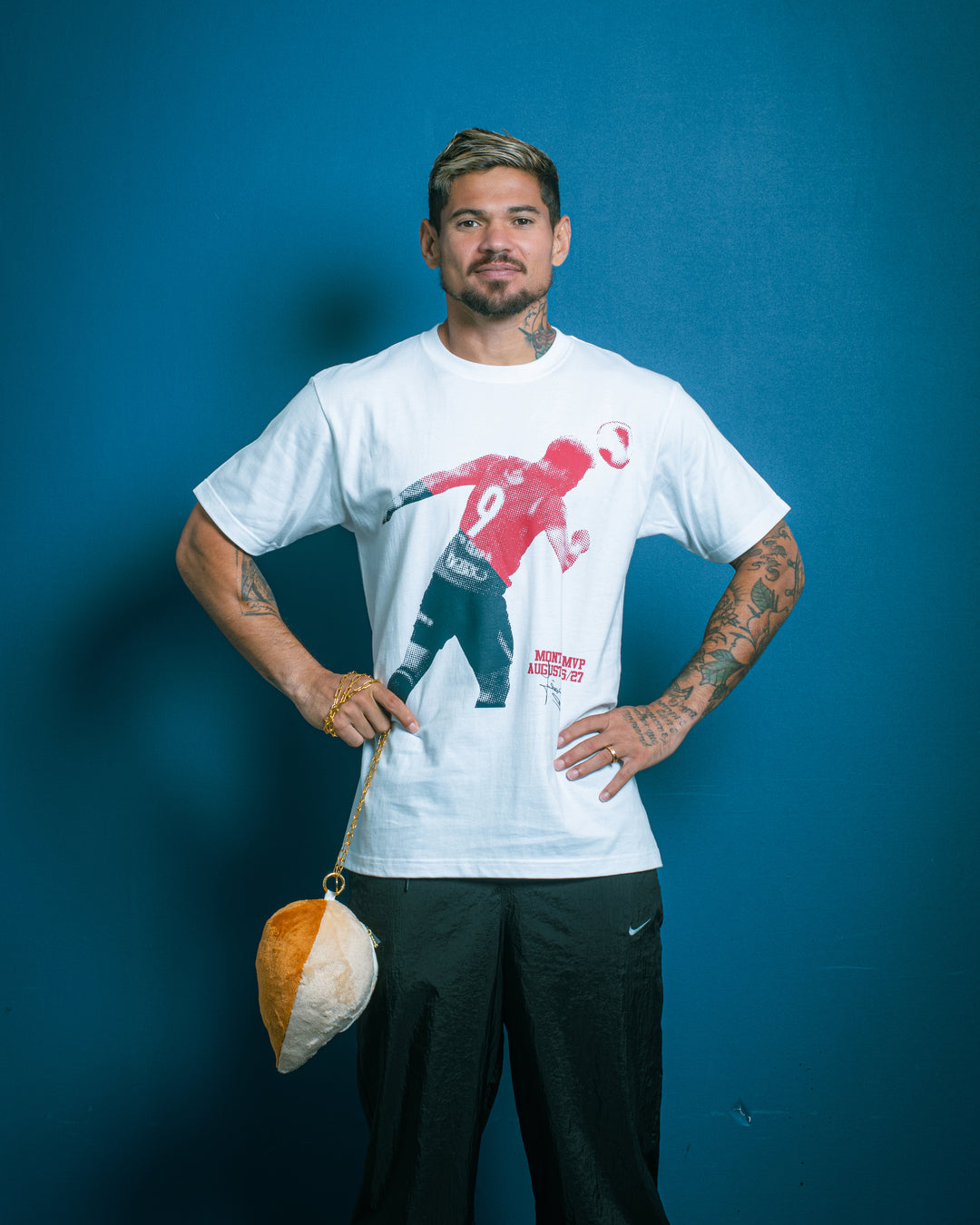 26/27レオセアラ選手8月度月間MVP受賞記念Tシャツ（全2色）【受注