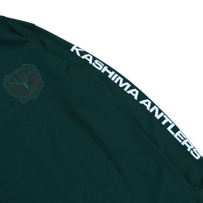 SUEDE EMBLEM SLEEVE LOGO TEE（全3色）