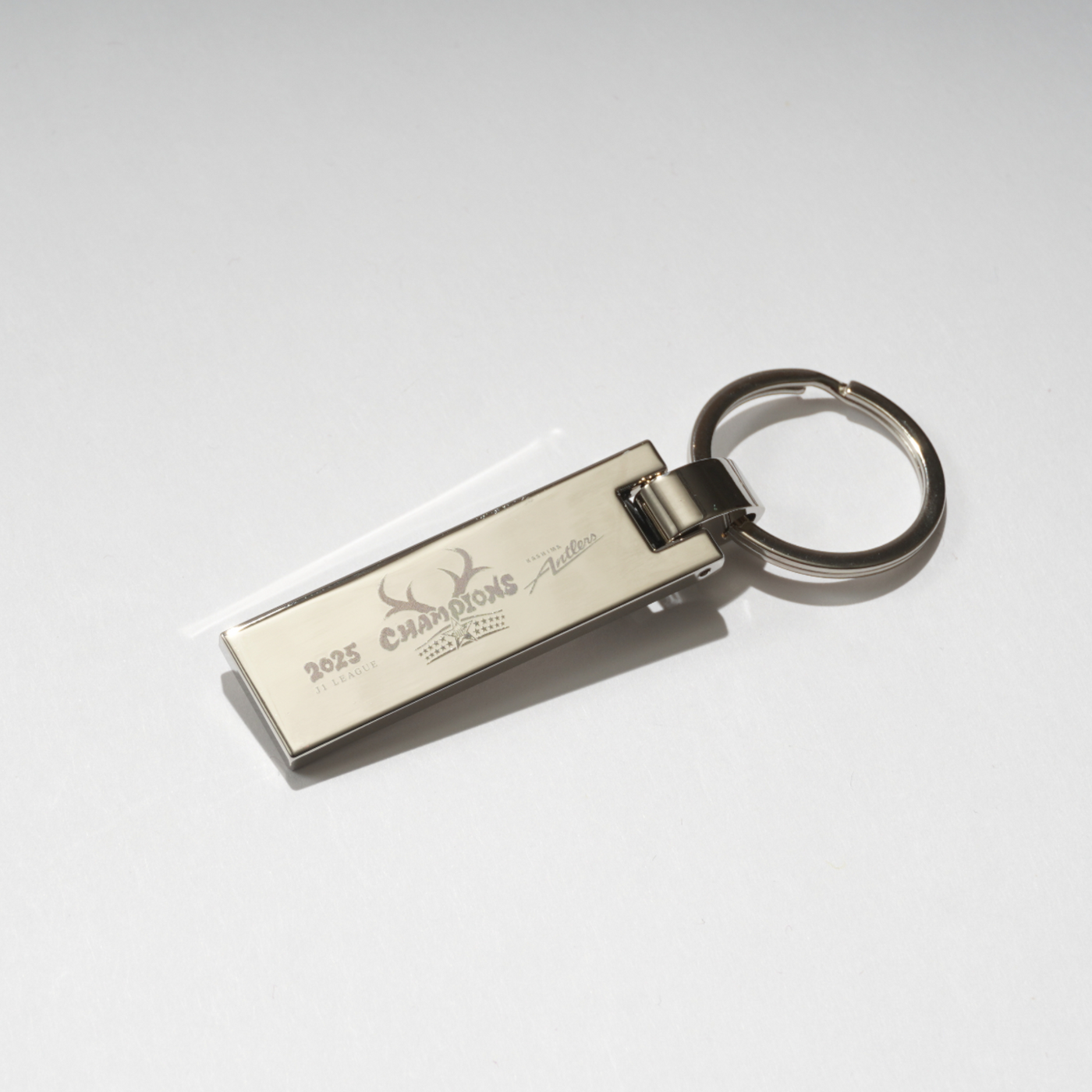 25Ｊ１リーグ優勝記念スクエアチャームキーホルダー（メタル素材）【予約】