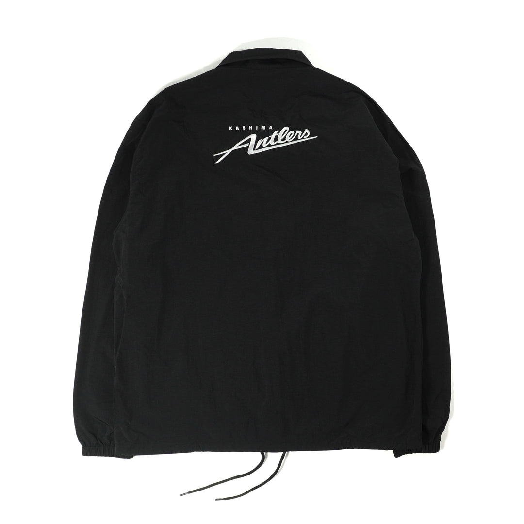 鹿島アントラーズ コーチジャケット（BLACK/NAVY）| 公式オンライン