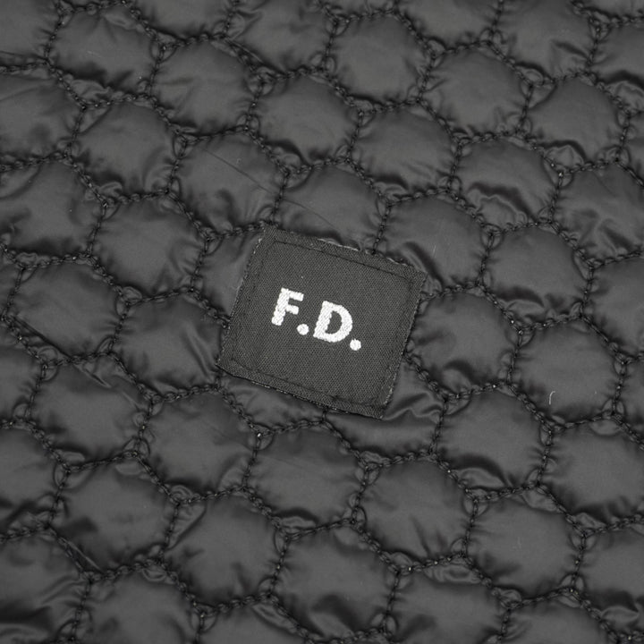 【限定品】鹿島アントラーズ × GIANT KILLING コラボトートバッグ黒 F.D. キルトトート（BLACK） – 鹿島アントラーズFC - 公式オンラインストア
