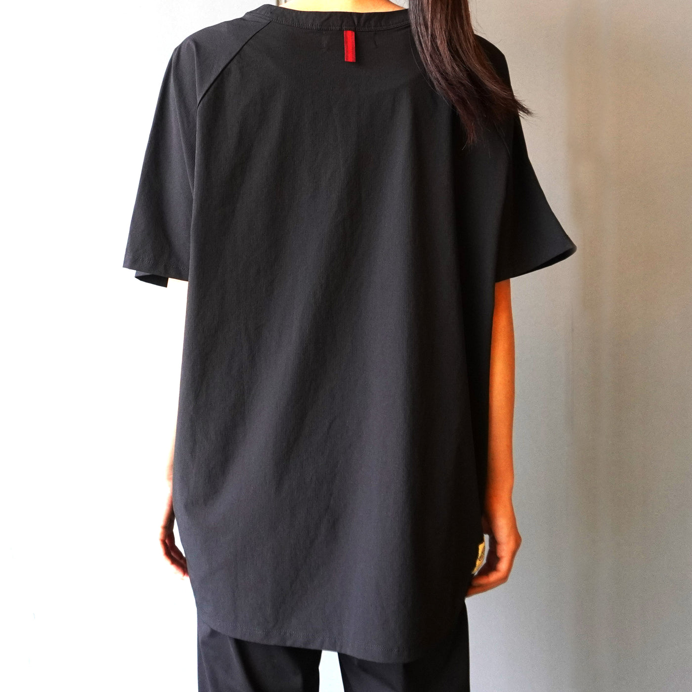 ナイロンストレッチT（BLACK）