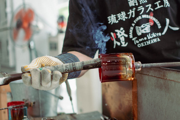 琉球ガラス 下のページの 追加写真です ロックグラス「13」（サイン刻印入り）/ 琉球ガラス工房 燈人【受注