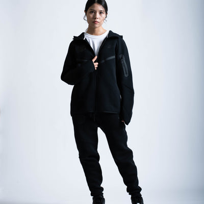 NIKE テックフリースWRフルジップL/Sフーディ（ブラック）