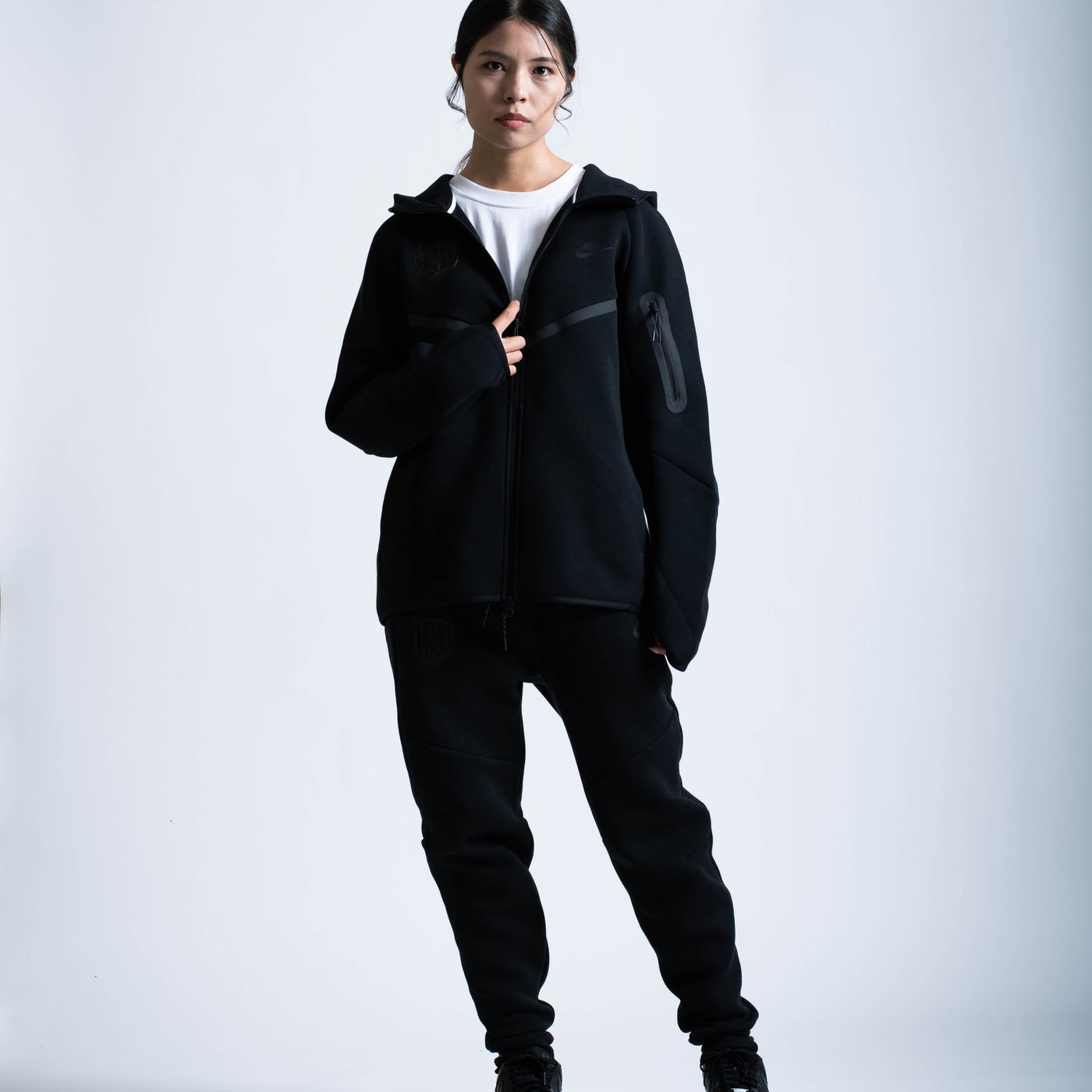 NIKE テックフリースジョガーパンツ（ブラック）