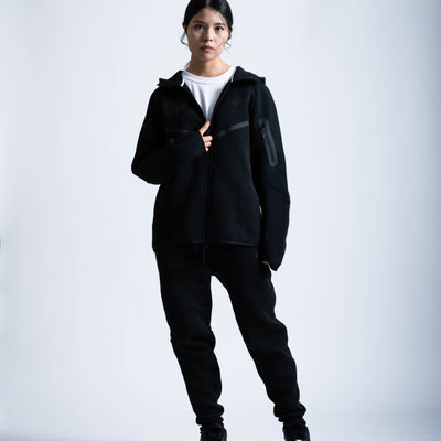 NIKE テックフリースジョガーパンツ（ブラック）