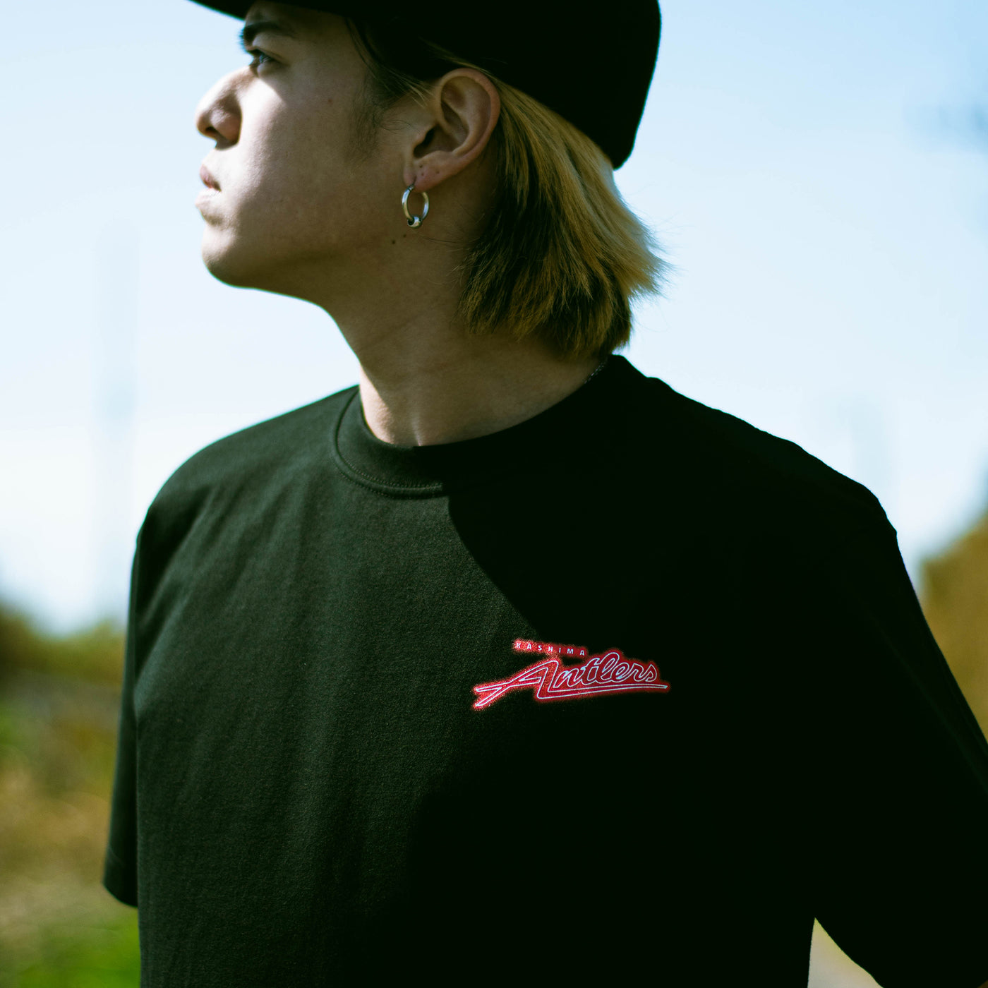 ネオン風デザイン Tシャツ【受注】 – 鹿島アントラーズFC - 公式