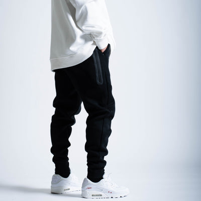 NIKE テックフリースジョガーパンツ（ブラック）
