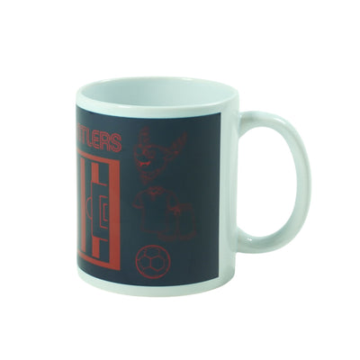 ON THE PITCH マグカップ（全2色）