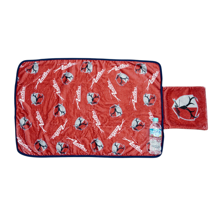 鹿島アントラーズ支給品　青たぬき 収納袋つきブランケット – 鹿島アントラーズFC - 公式オンラインストア