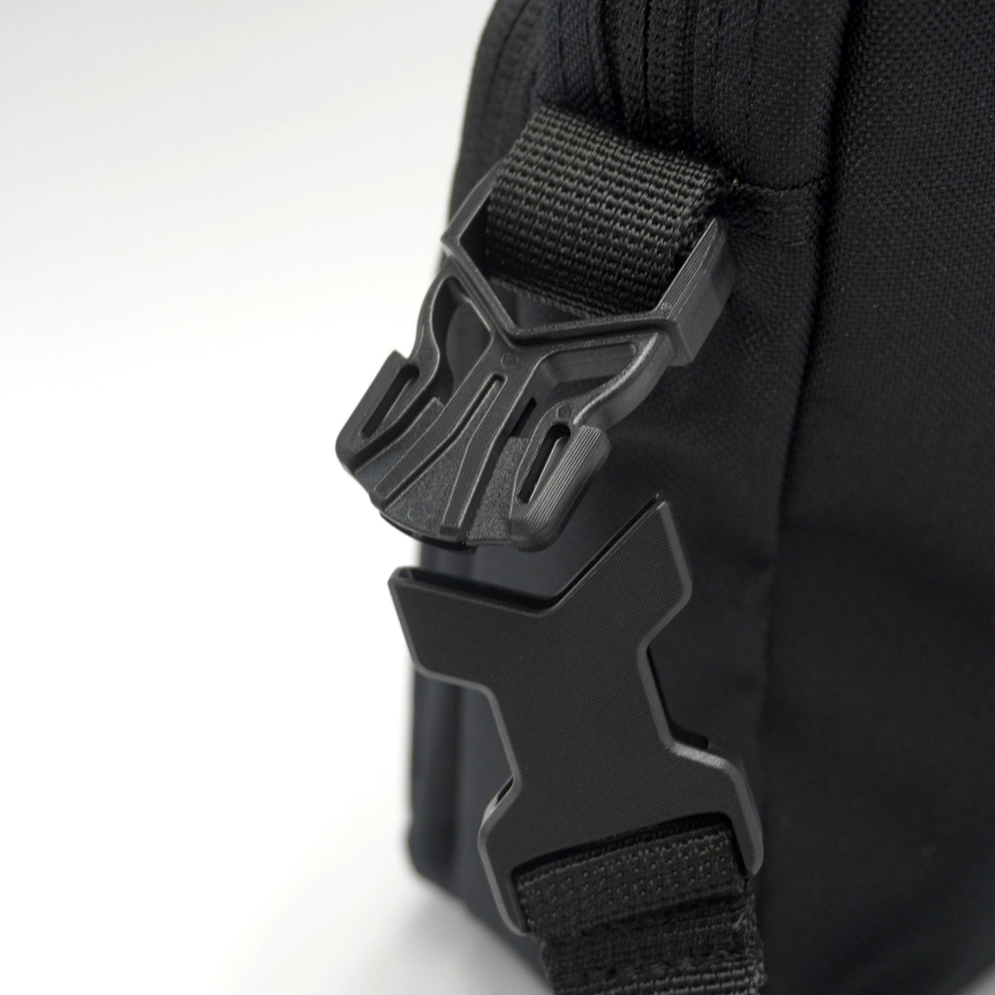 25NIKEヘリテージ クロスボディ