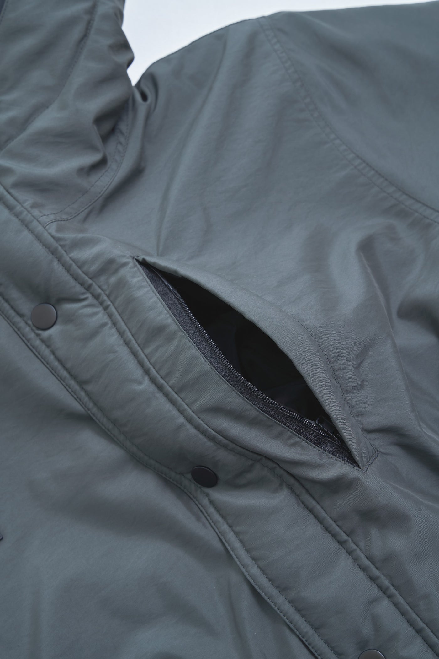 KASHIMA ANTLERS マウンテンジャケット（GRAY）